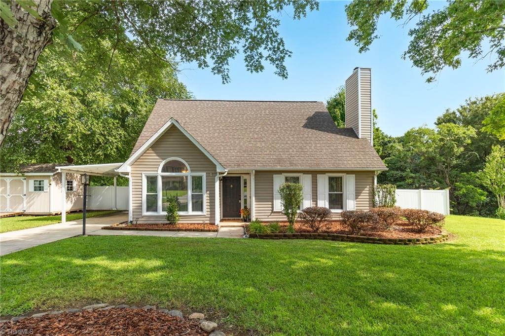 5503 Country Crossing Court, McLeansville