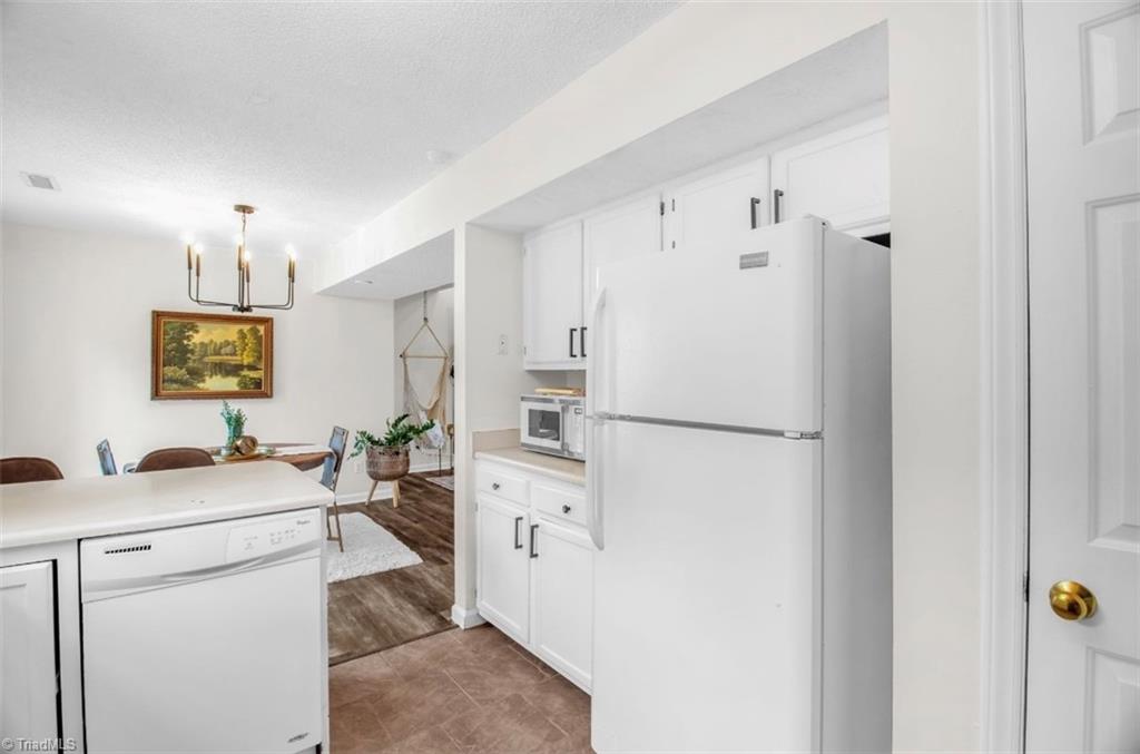 5503 Country Crossing Court, McLeansville