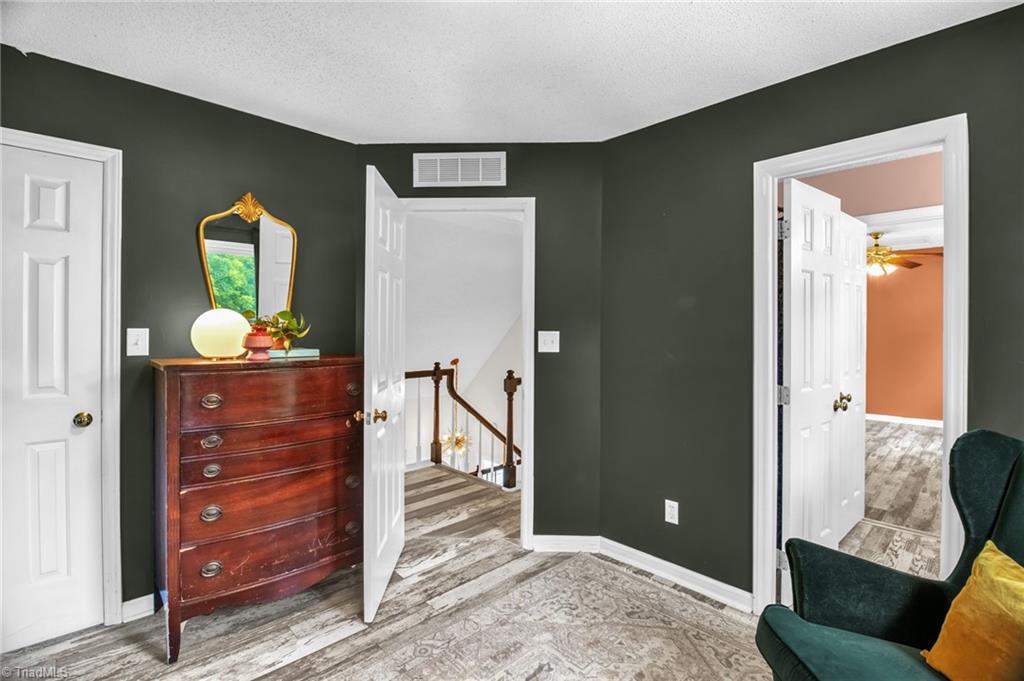 5503 Country Crossing Court, McLeansville