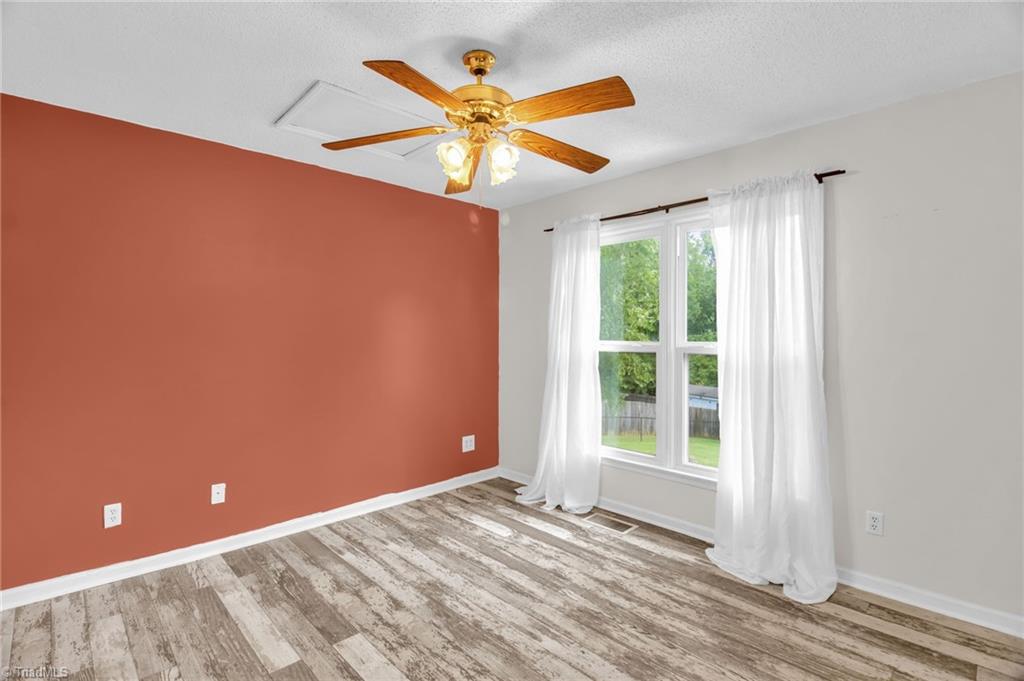 5503 Country Crossing Court, McLeansville