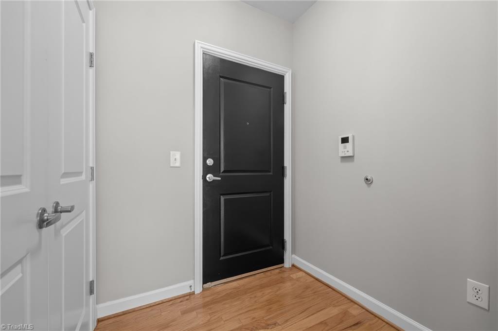 201 Elm Street # 401