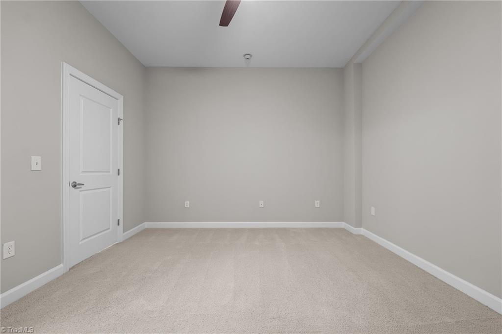 201 Elm Street # 401