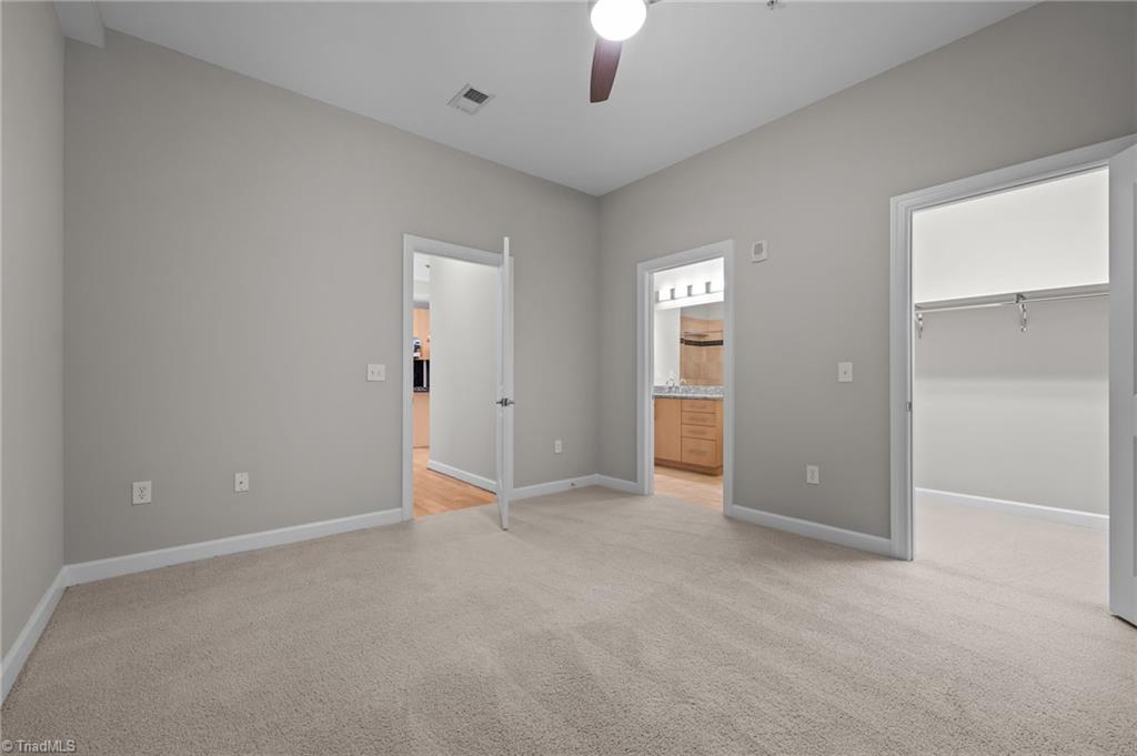 201 Elm Street # 401