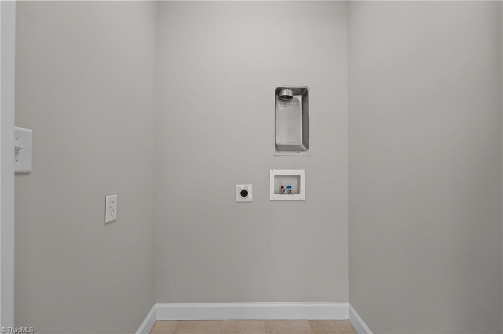 201 Elm Street # 401