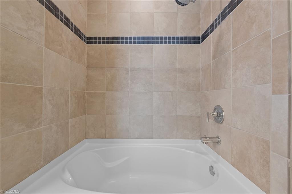 201 Elm Street # 401