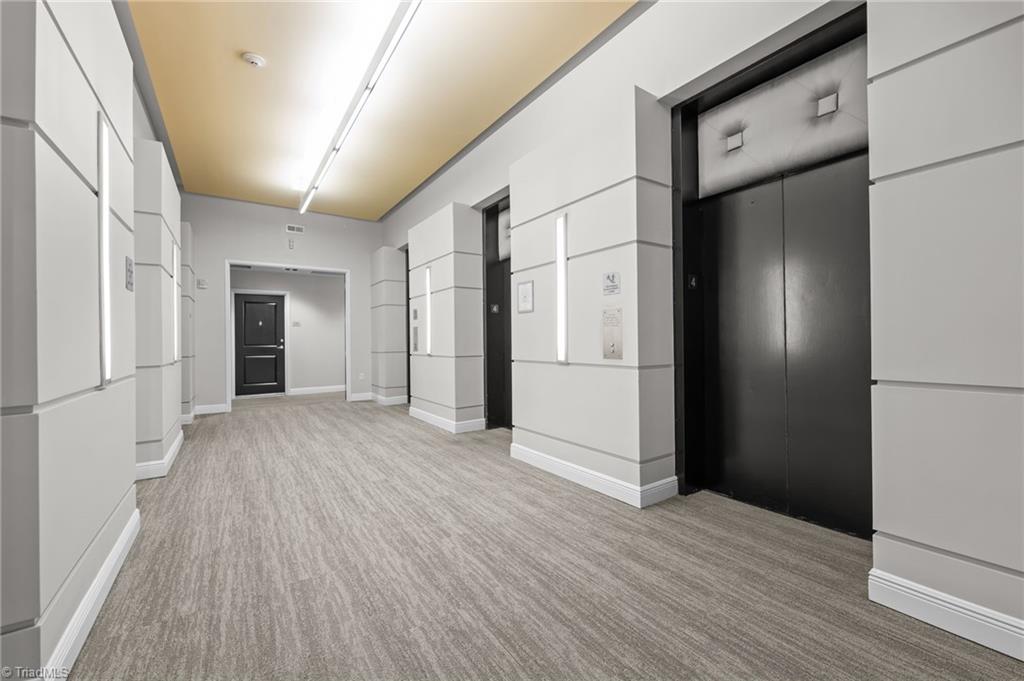 201 Elm Street # 401