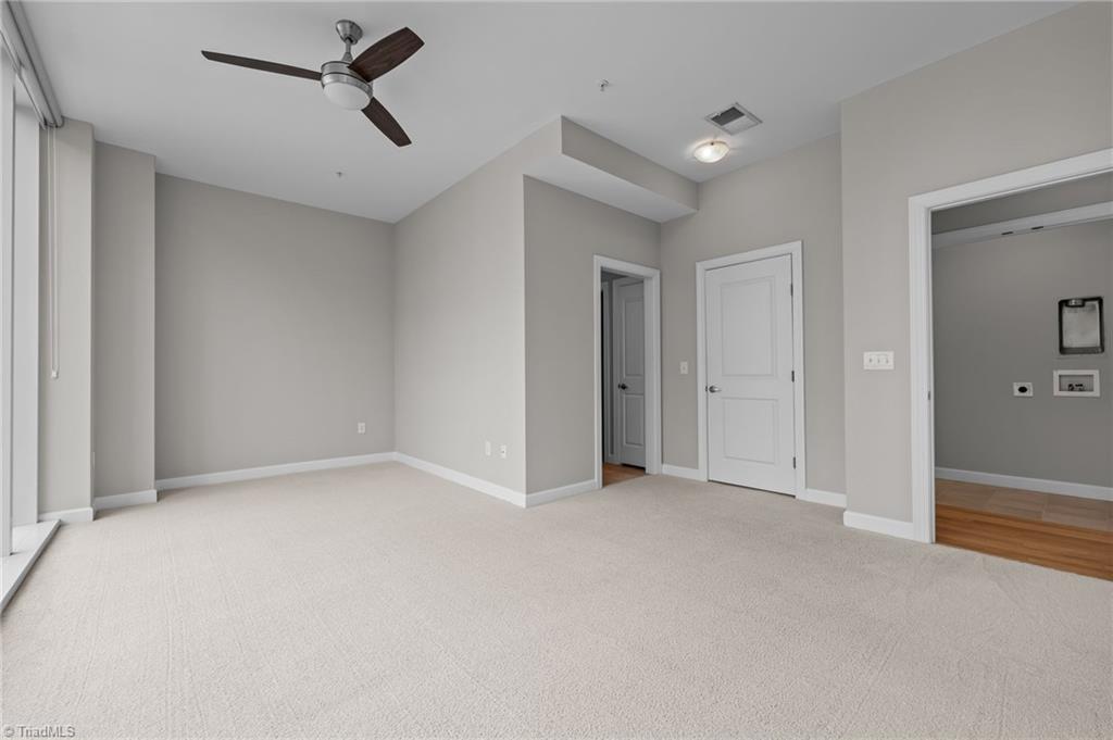 201 Elm Street # 401