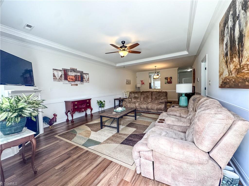 128 BRIDGEPORT Court