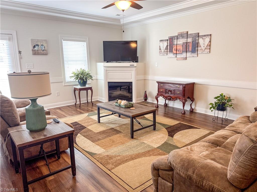 128 BRIDGEPORT Court