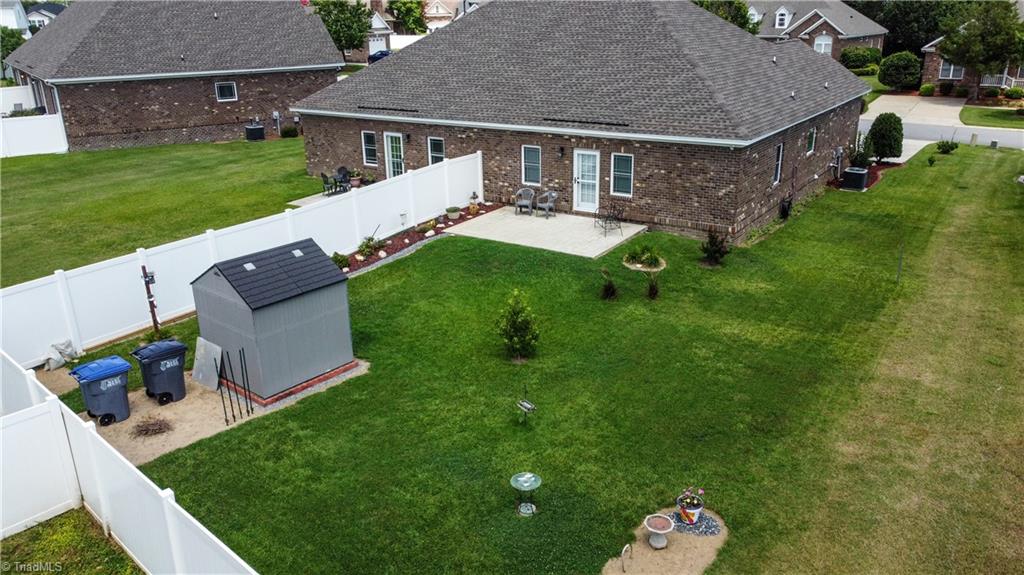 128 BRIDGEPORT Court