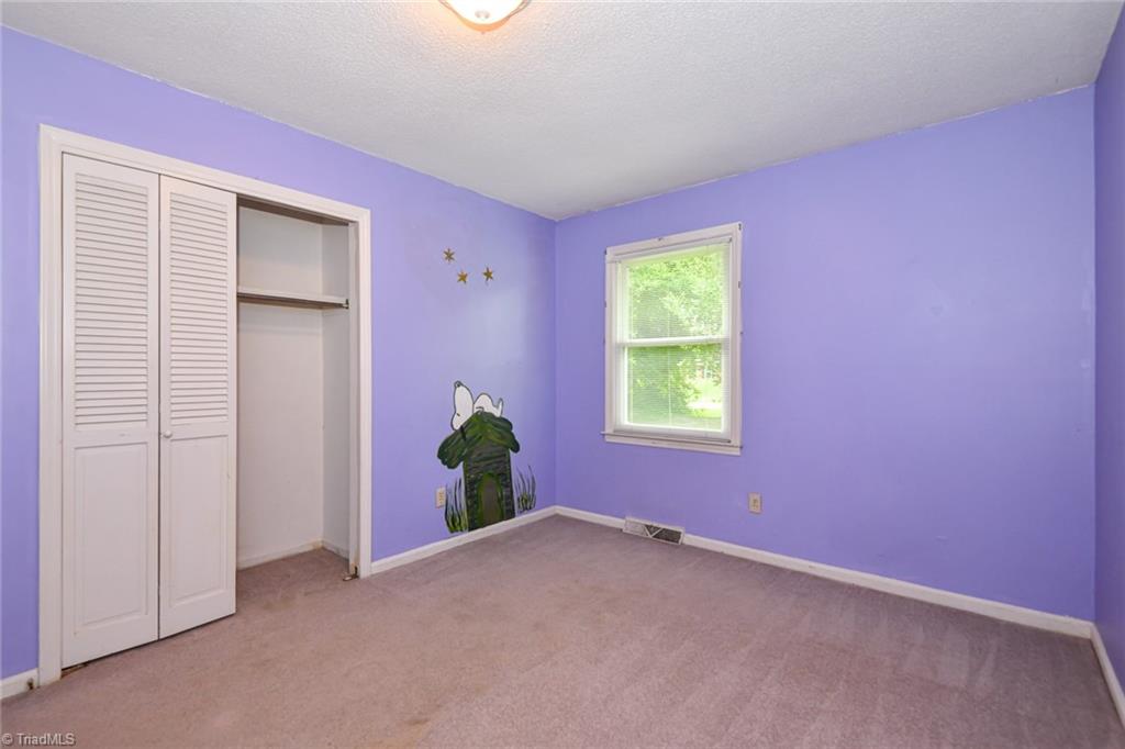 4504 Whitby Place, Greensboro