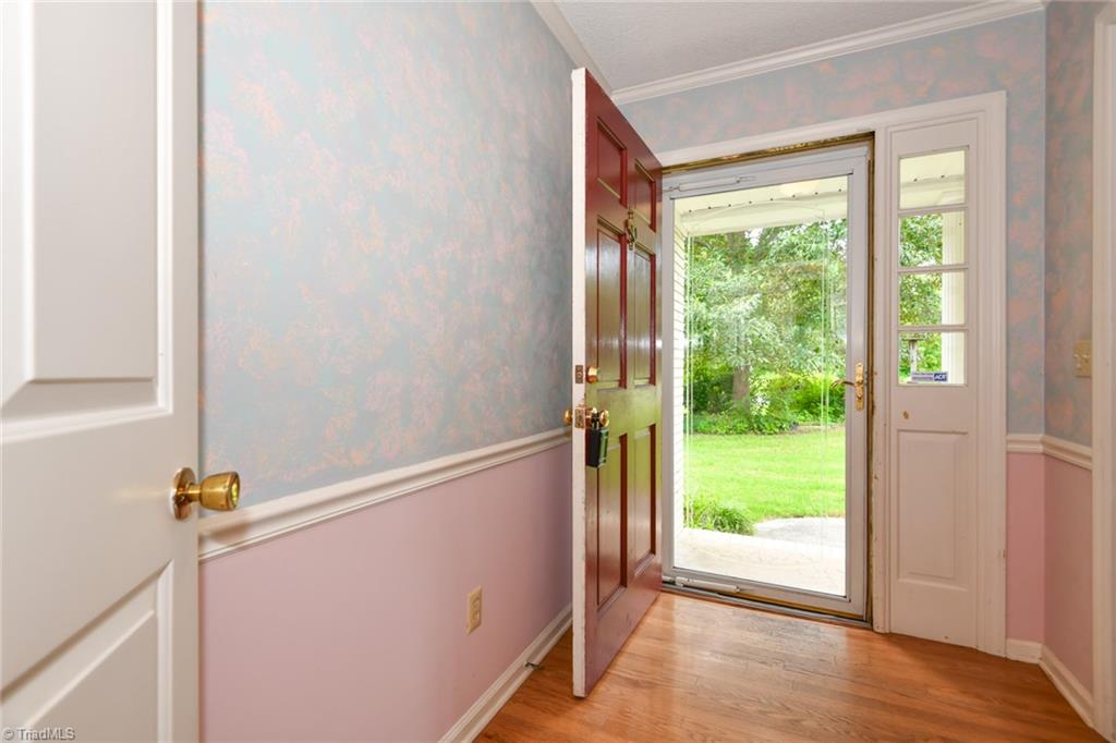 4504 Whitby Place, Greensboro