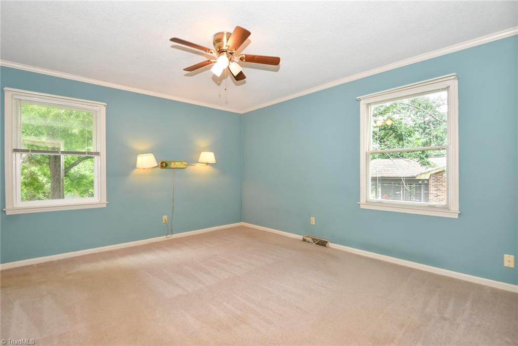 4504 Whitby Place, Greensboro