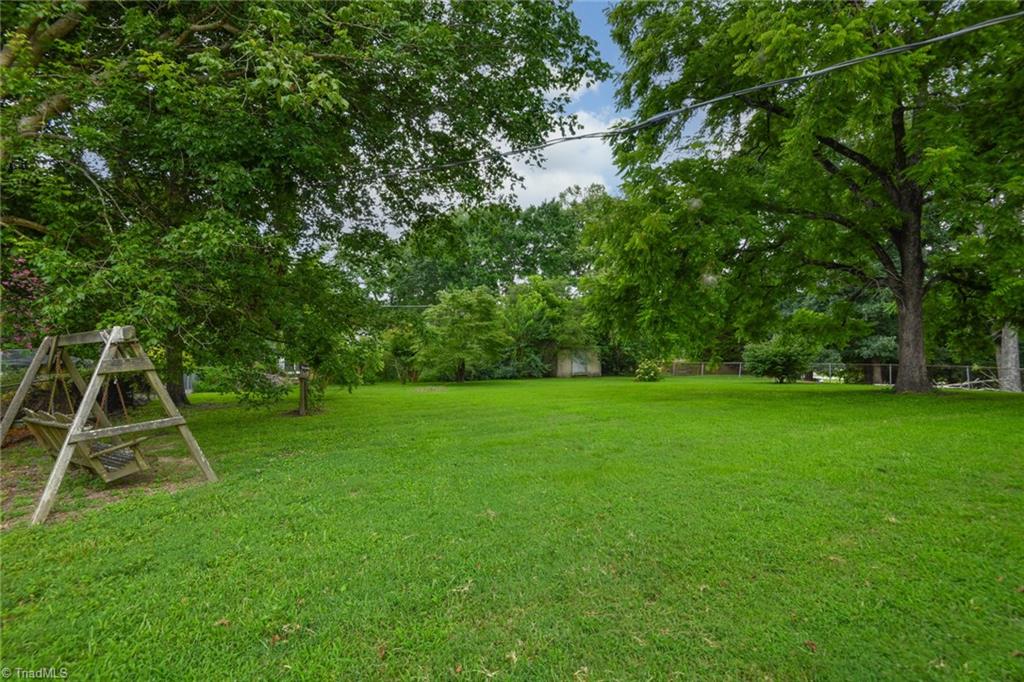 4504 Whitby Place, Greensboro