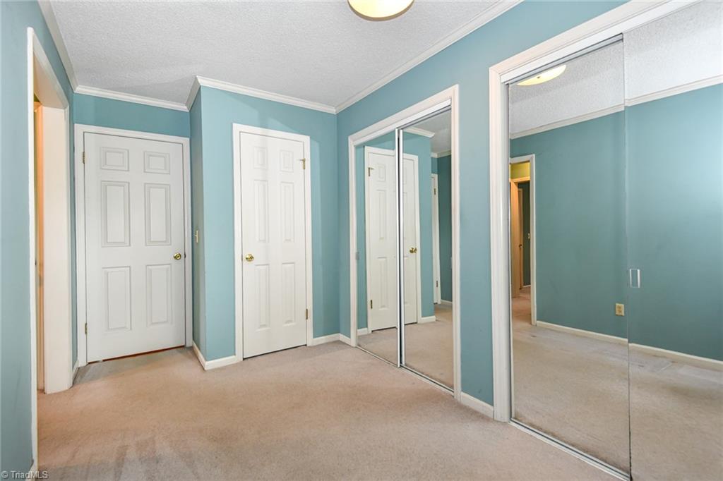 4504 Whitby Place, Greensboro