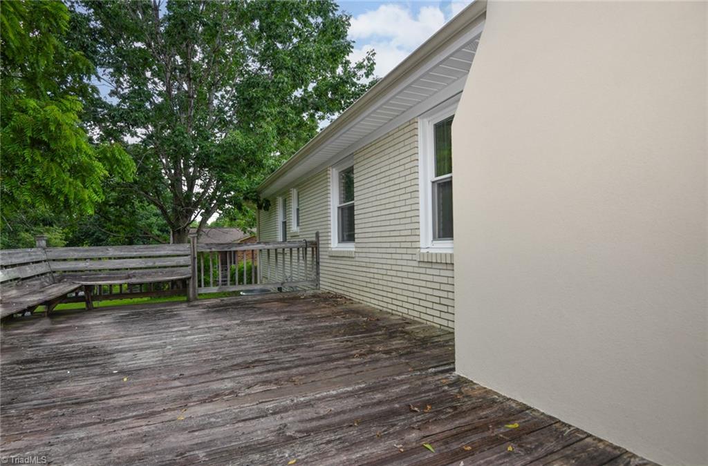 4504 Whitby Place, Greensboro