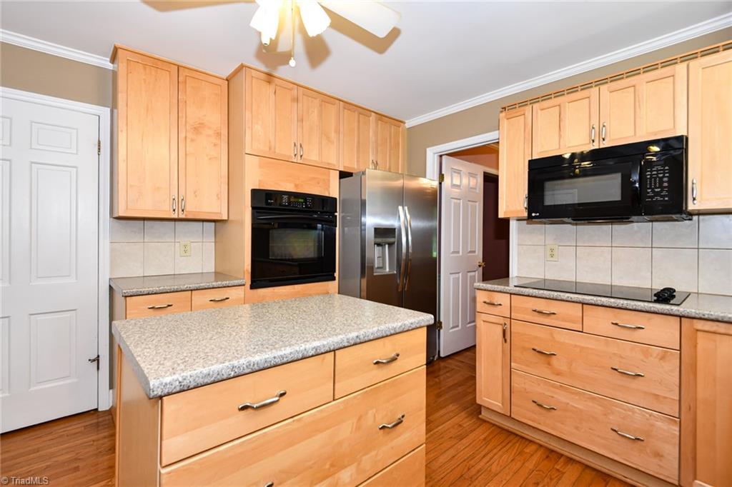 4504 Whitby Place, Greensboro