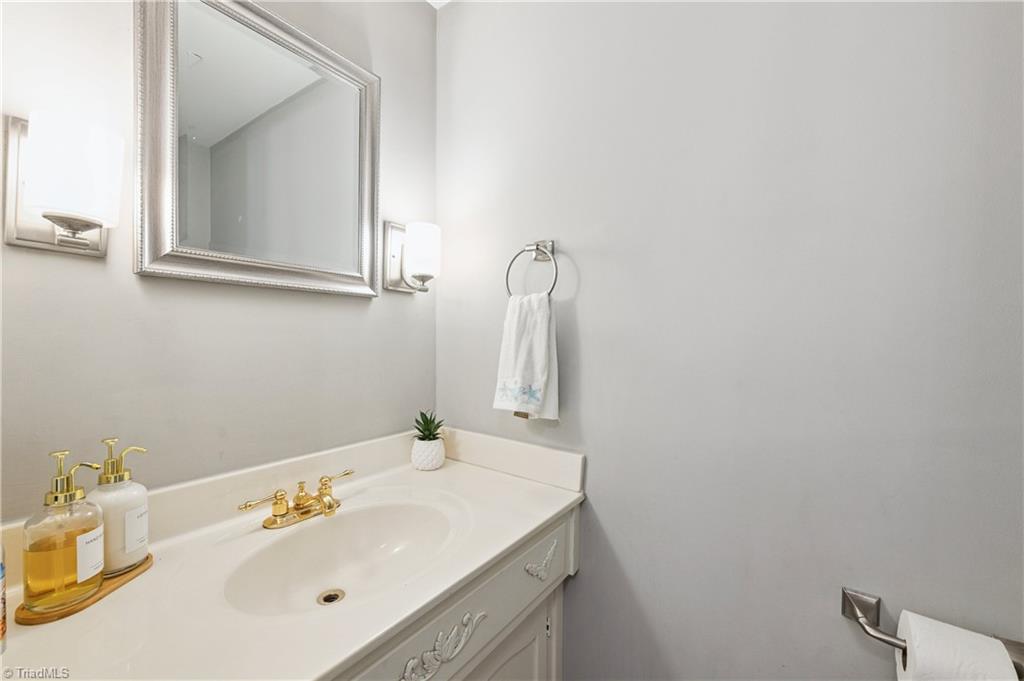 5007 Lawndale Drive # F