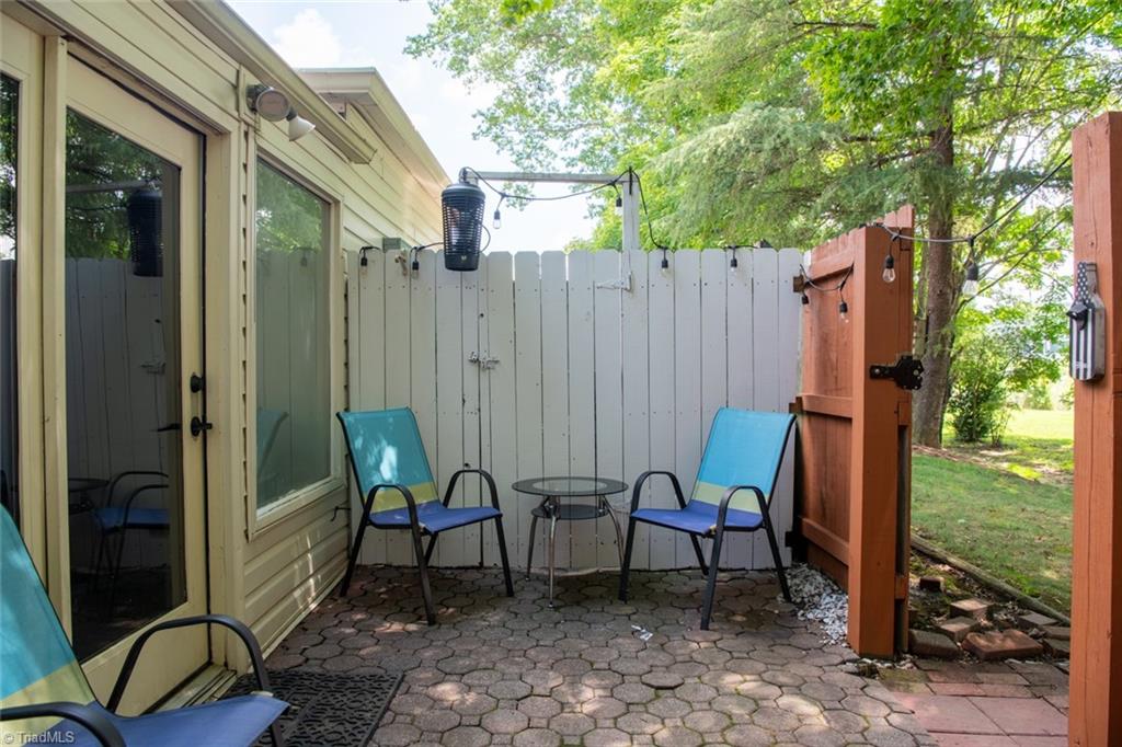 5007 Lawndale Drive # F