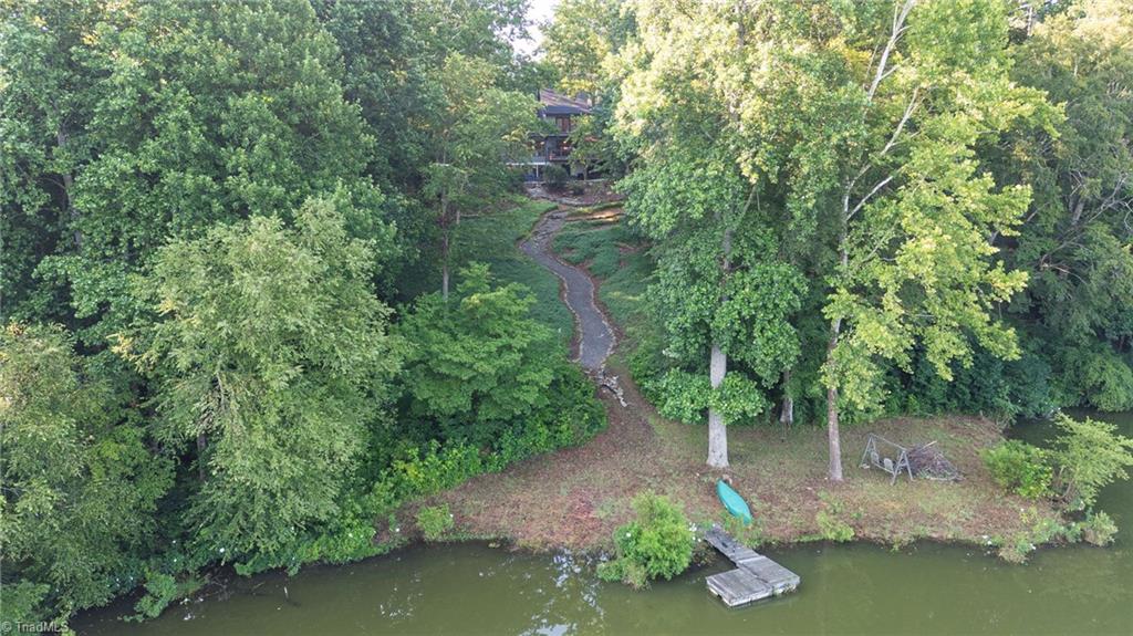 8205 Crows Nest Lane