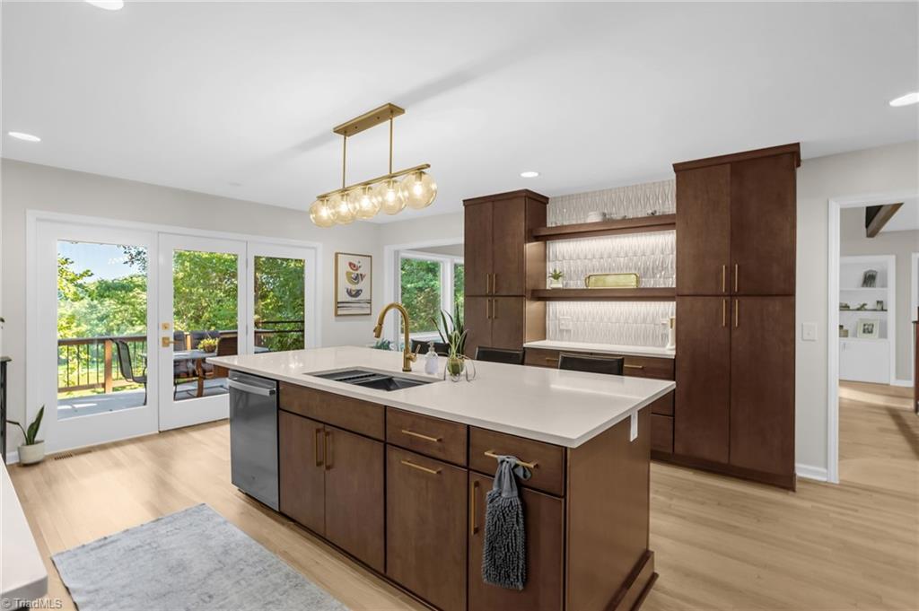 8205 Crows Nest Lane