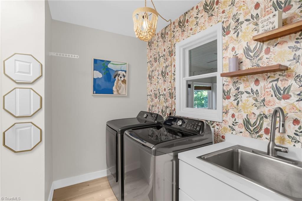 8205 Crows Nest Lane