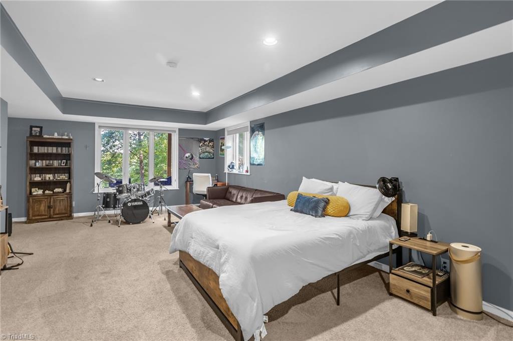 8205 Crows Nest Lane