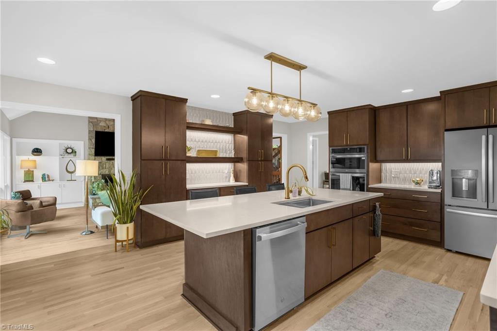 8205 Crows Nest Lane