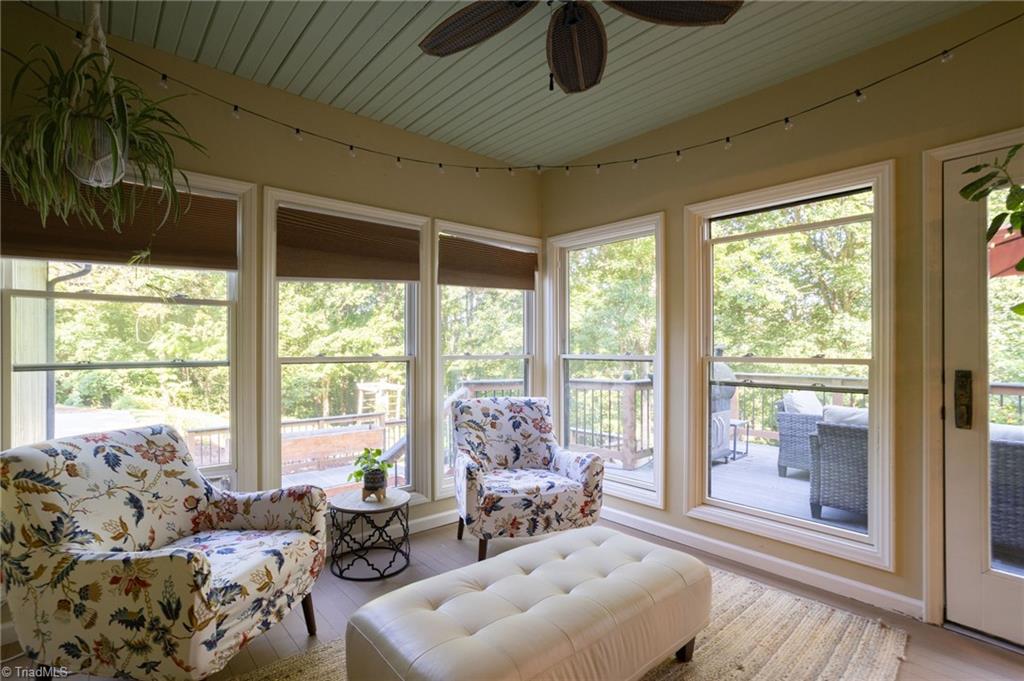 8205 Crows Nest Lane