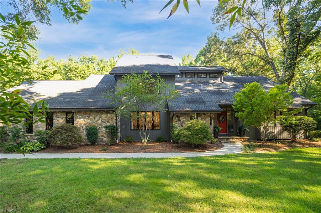 8205 Crows Nest Lane