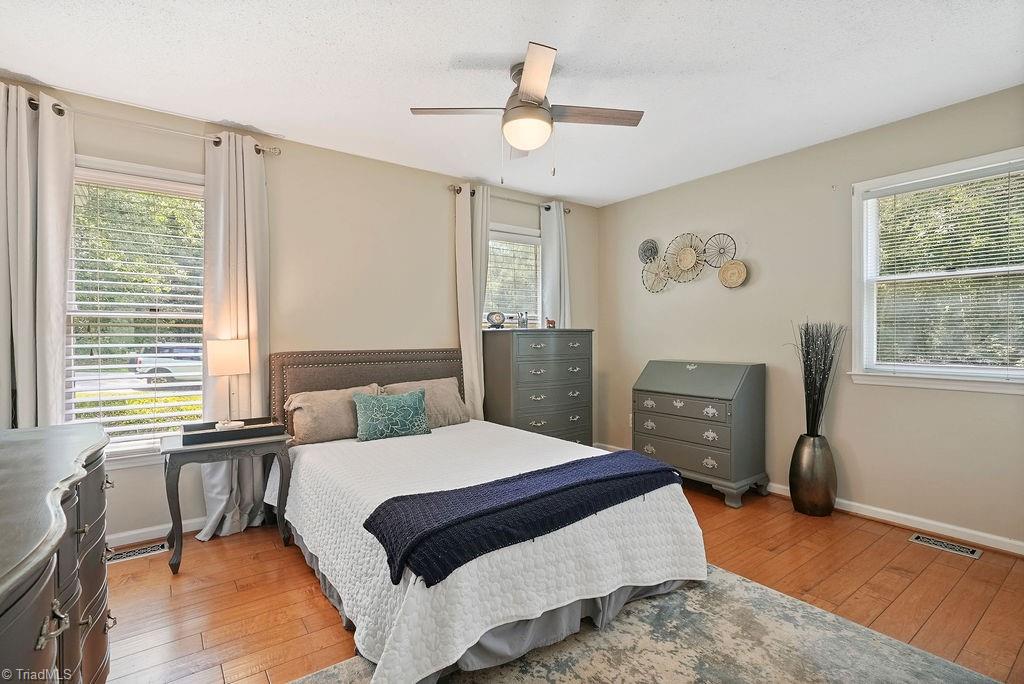 7123 Strawberry Road