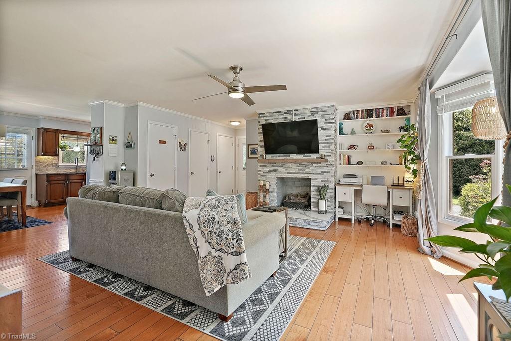 7123 Strawberry Road