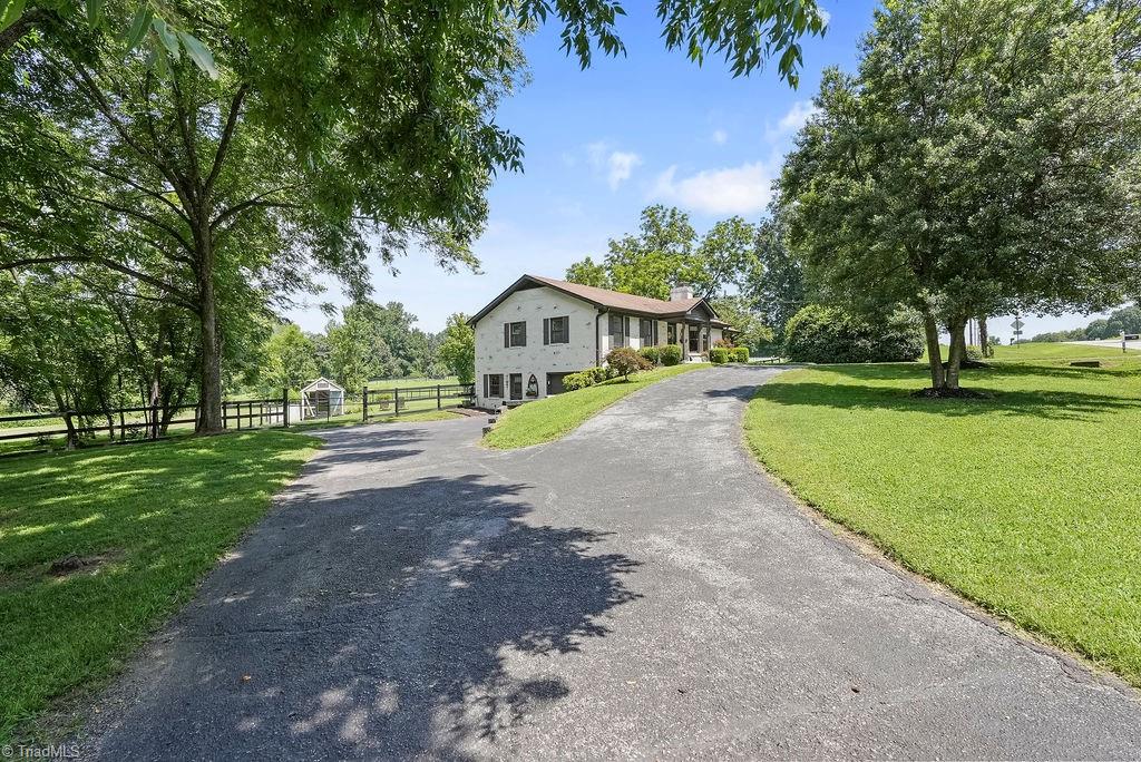 7123 Strawberry Road