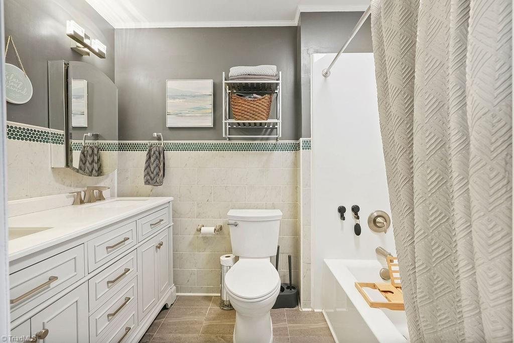 7123 Strawberry Road