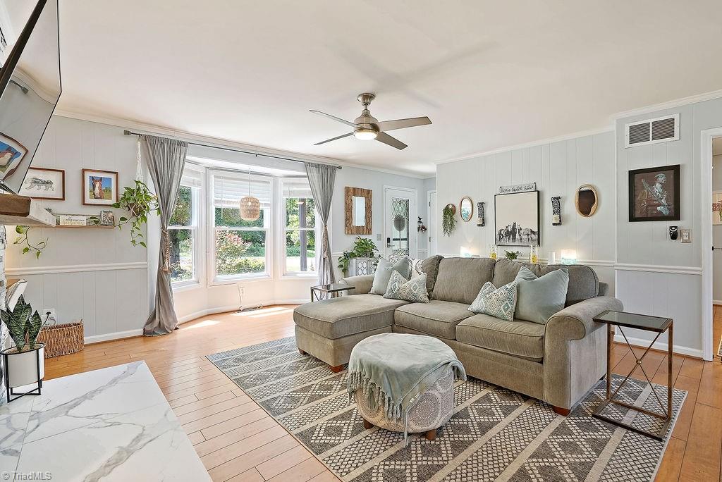 7123 Strawberry Road