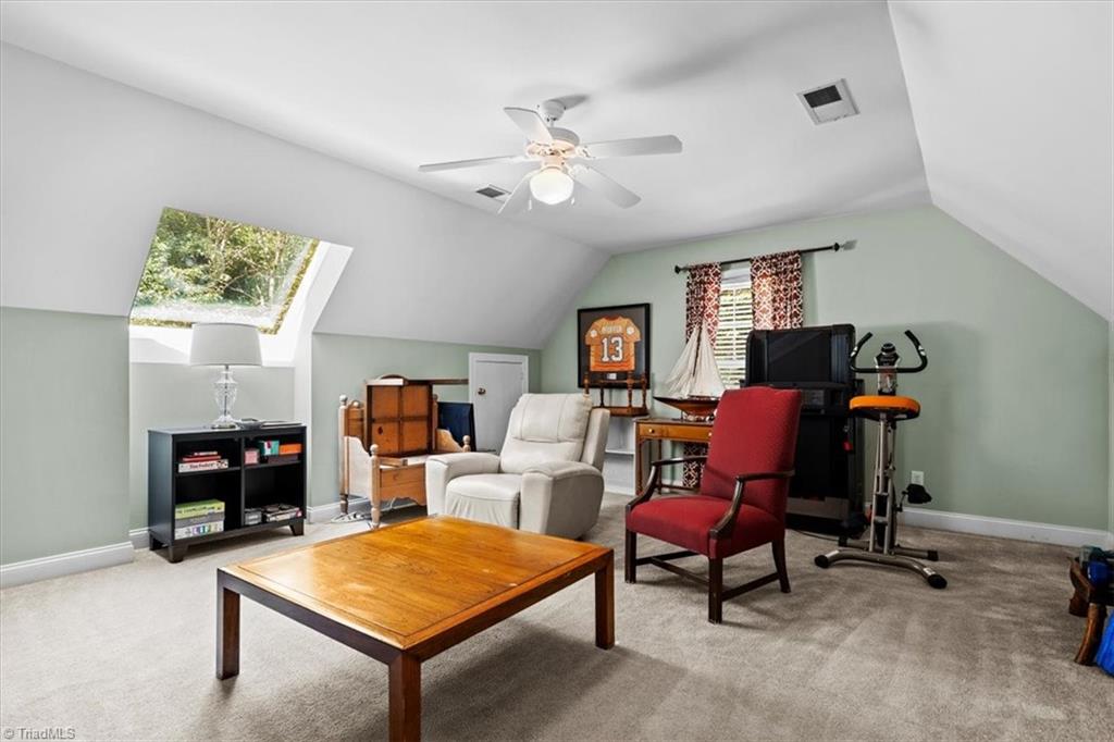 814 James Doak Parkway