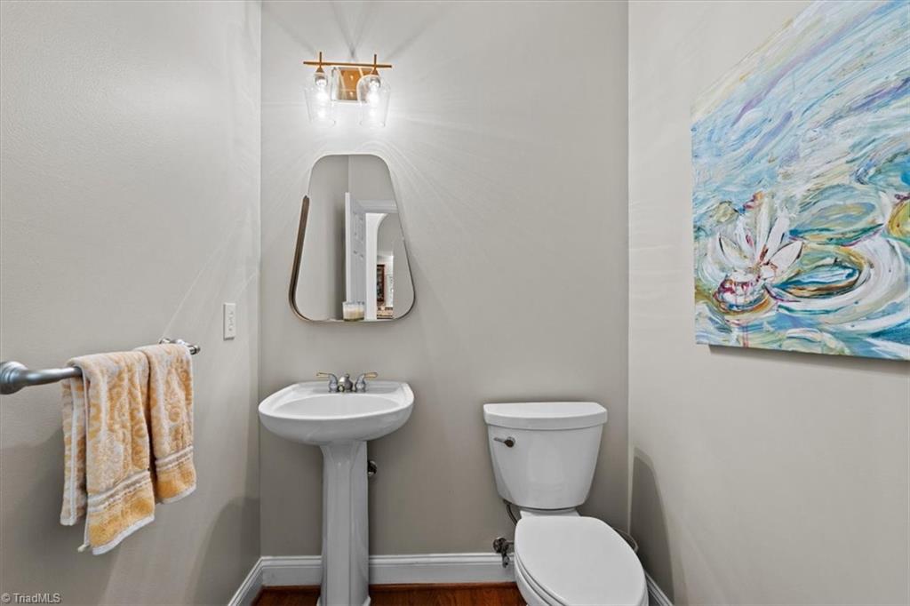 814 James Doak Parkway