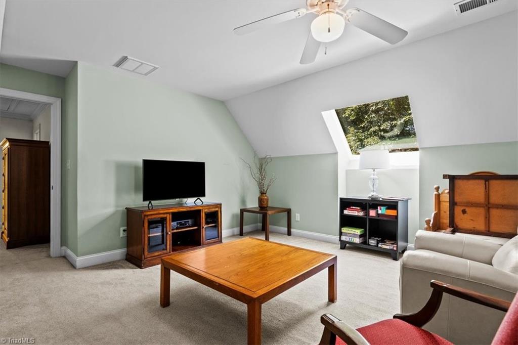 814 James Doak Parkway