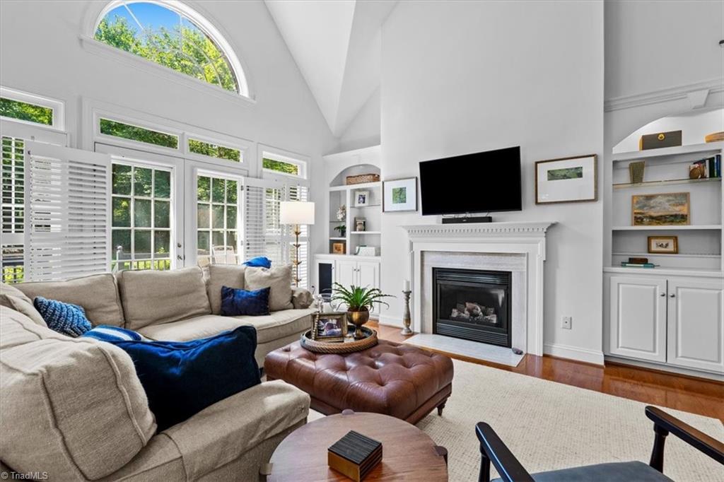 814 James Doak Parkway