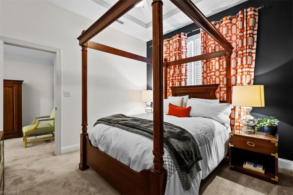 814 James Doak Parkway