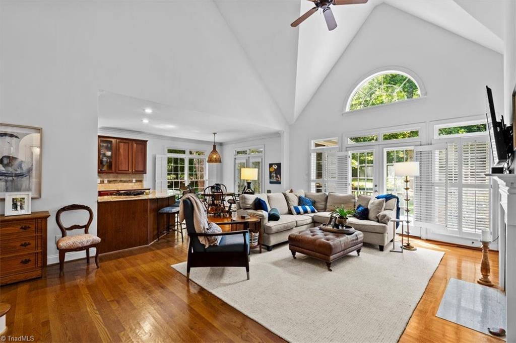 814 James Doak Parkway