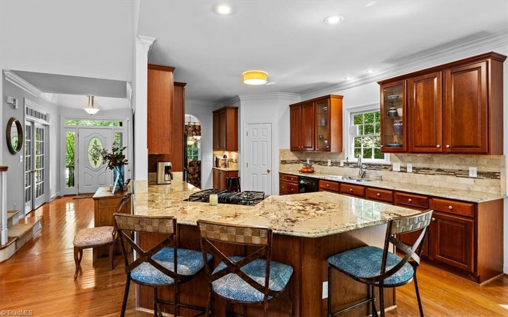 814 James Doak Parkway