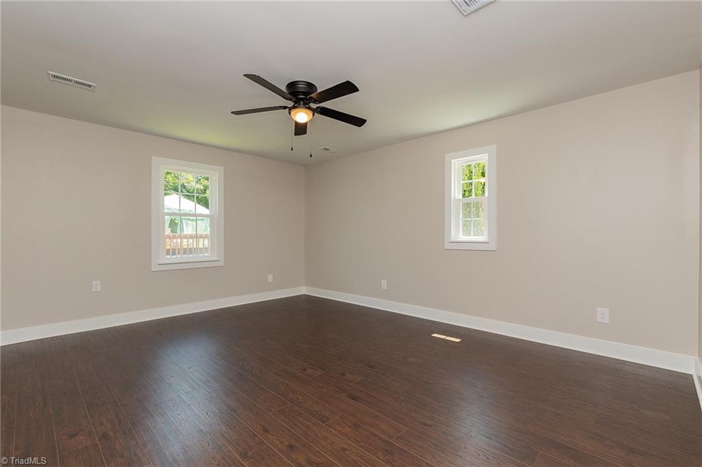 1423 Richardson Drive