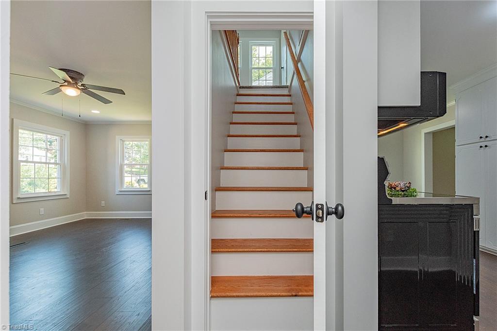 1423 Richardson Drive