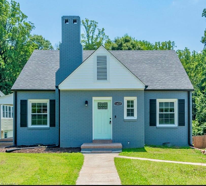 1423 Richardson Drive