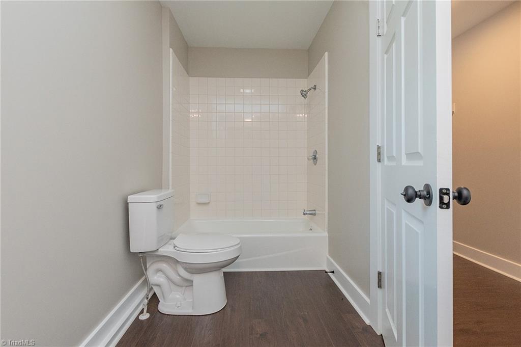 1423 Richardson Drive