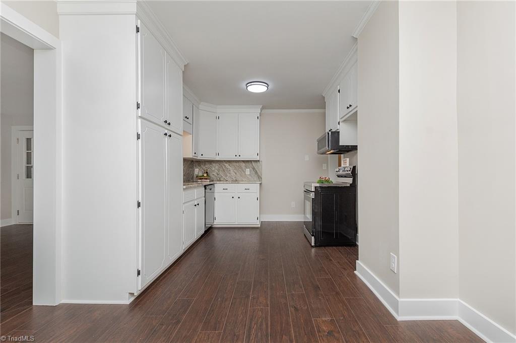 1423 Richardson Drive