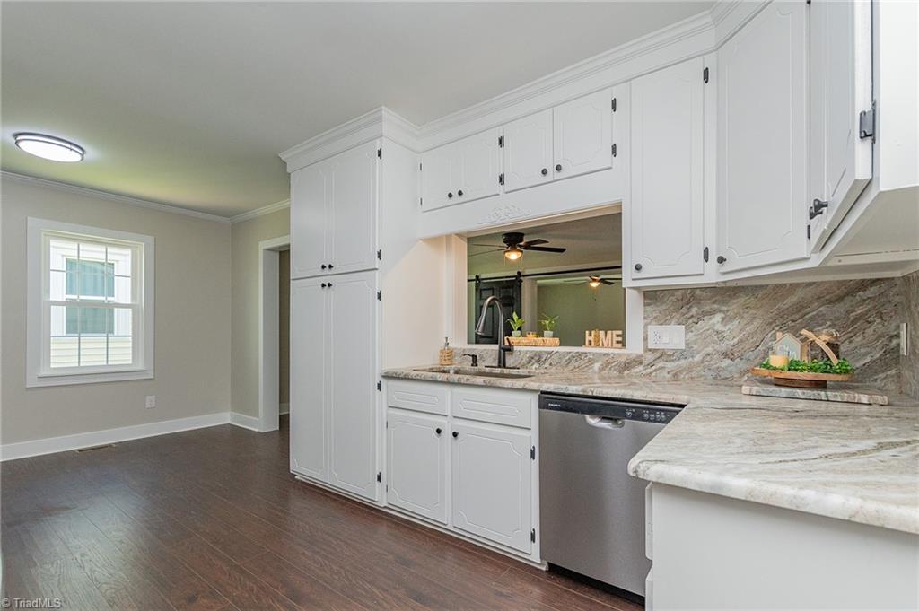 1423 Richardson Drive