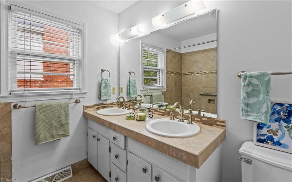 1404 Woodgreen Drive