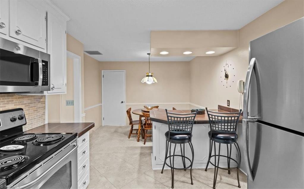 1404 Woodgreen Drive